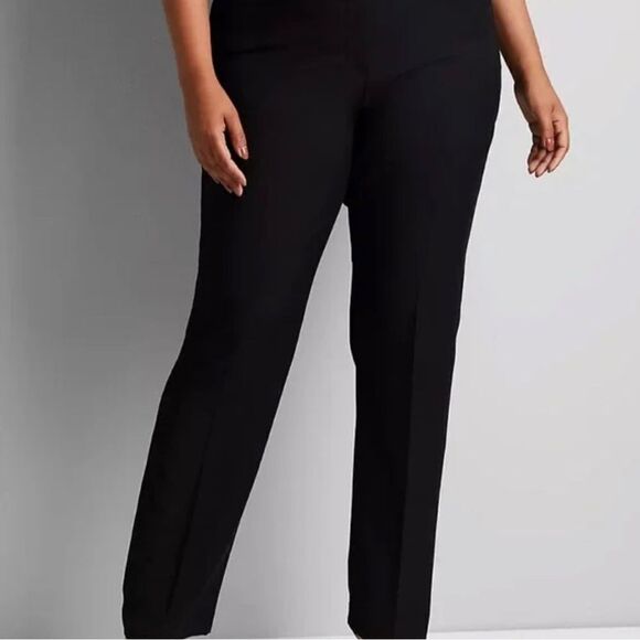 Lane Bryant short pants - Picture 2 of 8